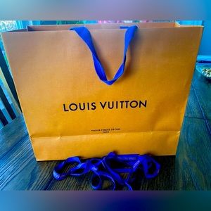 LOUIS VUITTON GIFT BAG